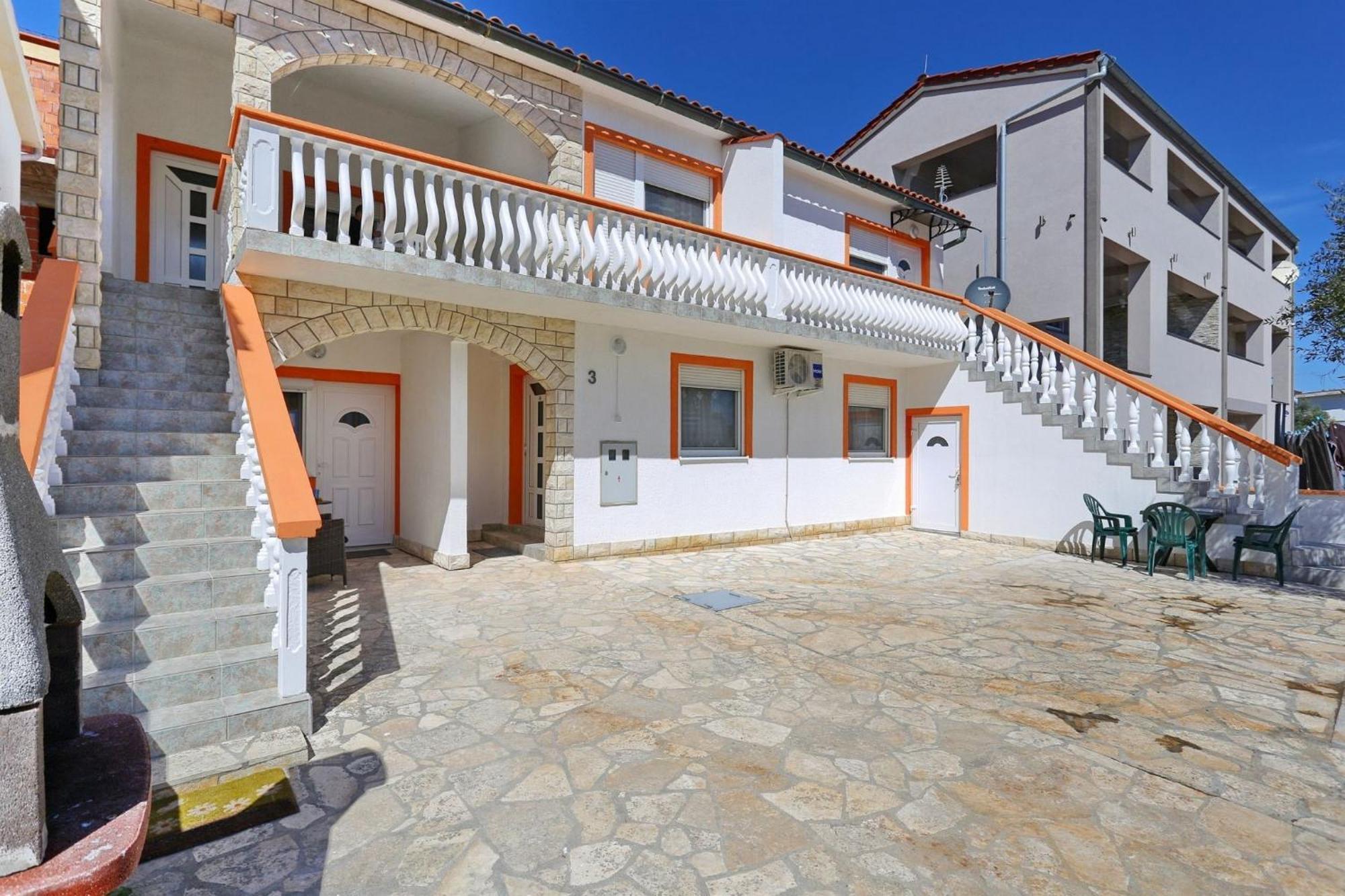 Apartments Marino Vir Exterior photo
