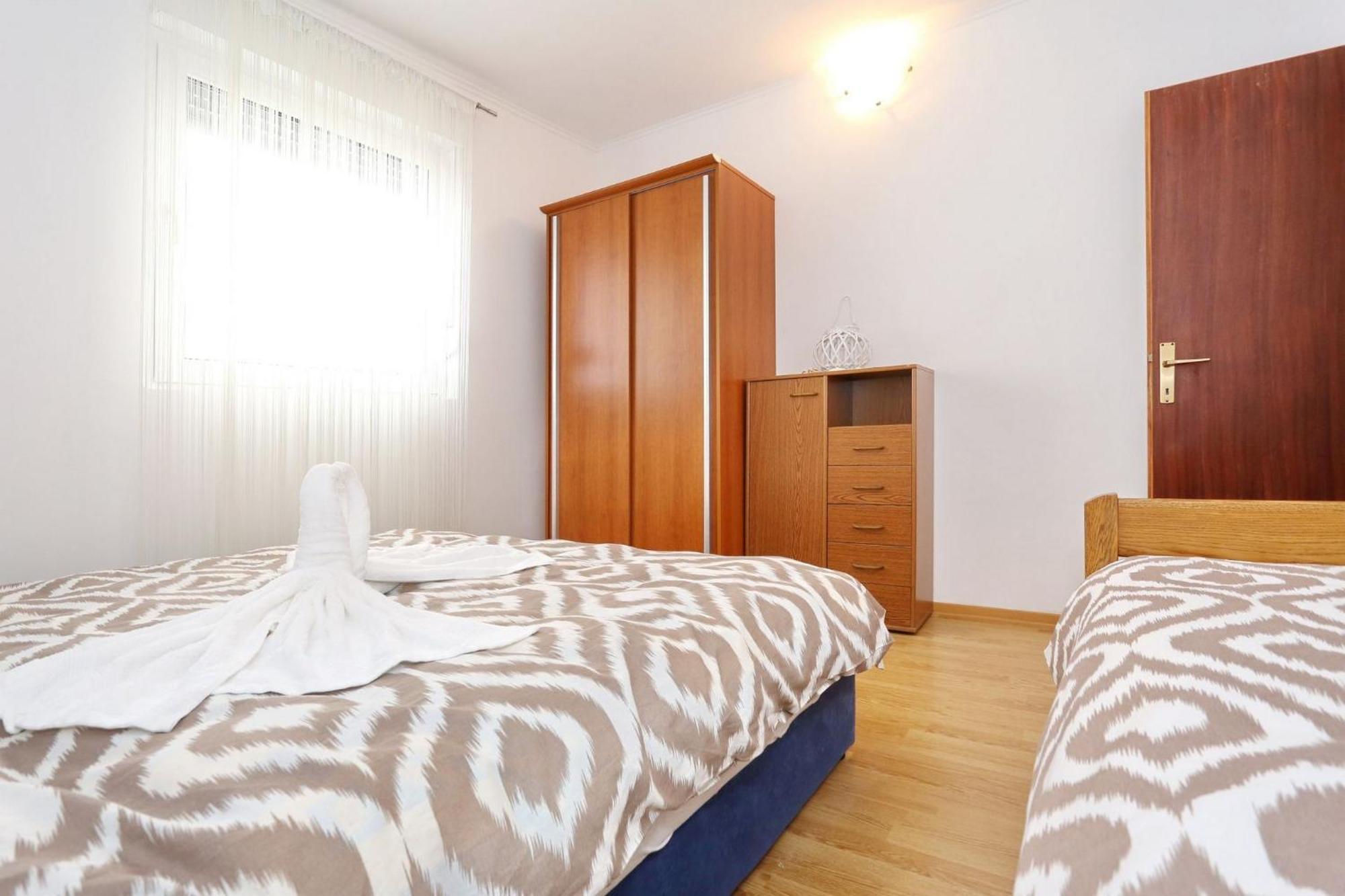 Apartments Marino Vir Exterior photo